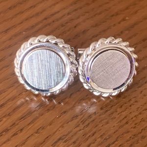 Men’s Classic Round Ornate Engravable Cufflinks